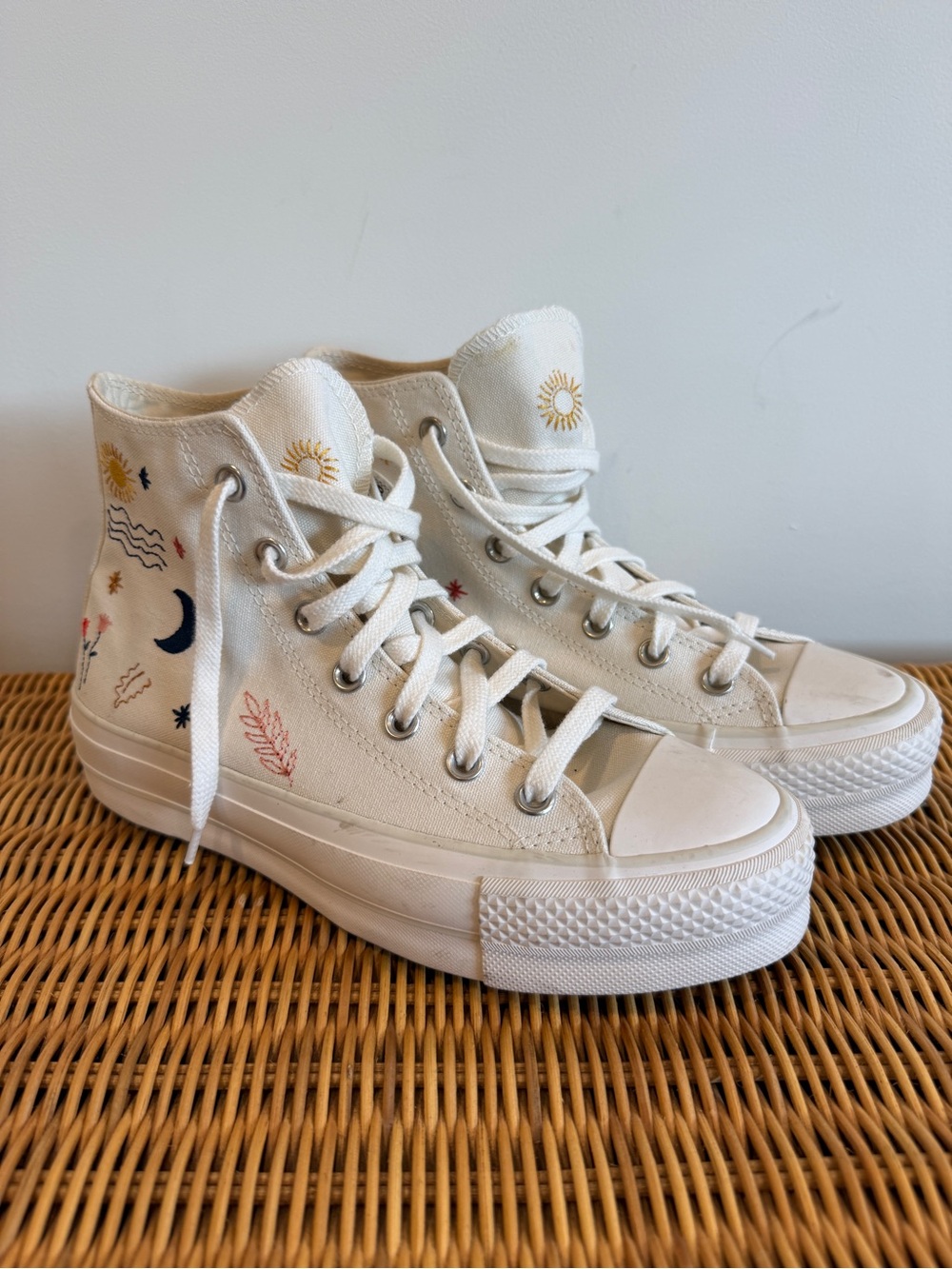 Converse Chuck Taylor All Star Platform - It’s Okay to Wander